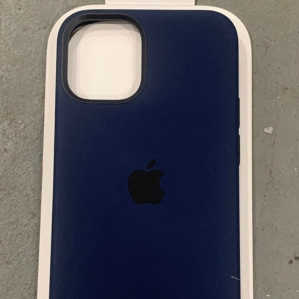 iPhone 12 Pro and Pro Max silicone apple case